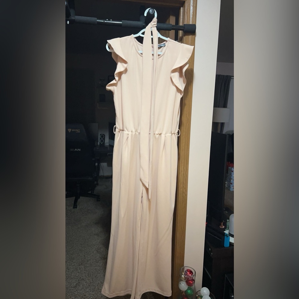 Beautiful cream/apricot women’s jumpsuit!!